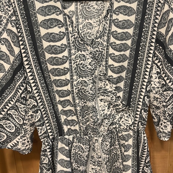 Elan Paisley Print Romper - Picture 2 of 10